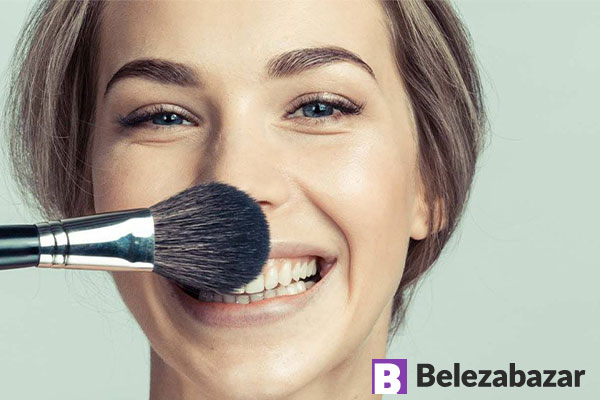 معرفی بهترین پودر فیکس آرایشی